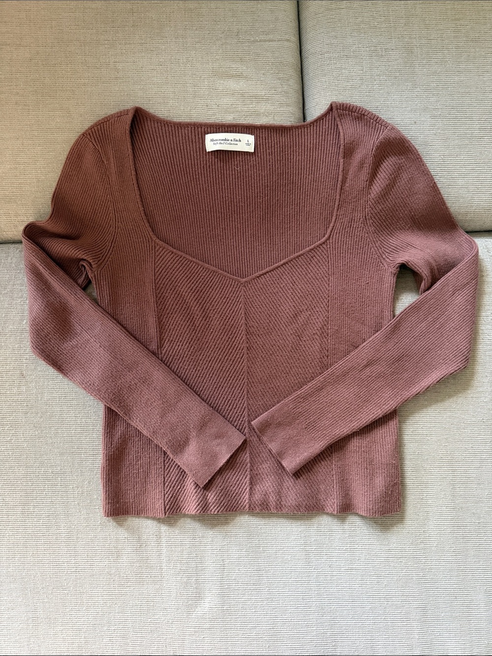Abercrombie & Fitch Ribbed V-Neck Sweater